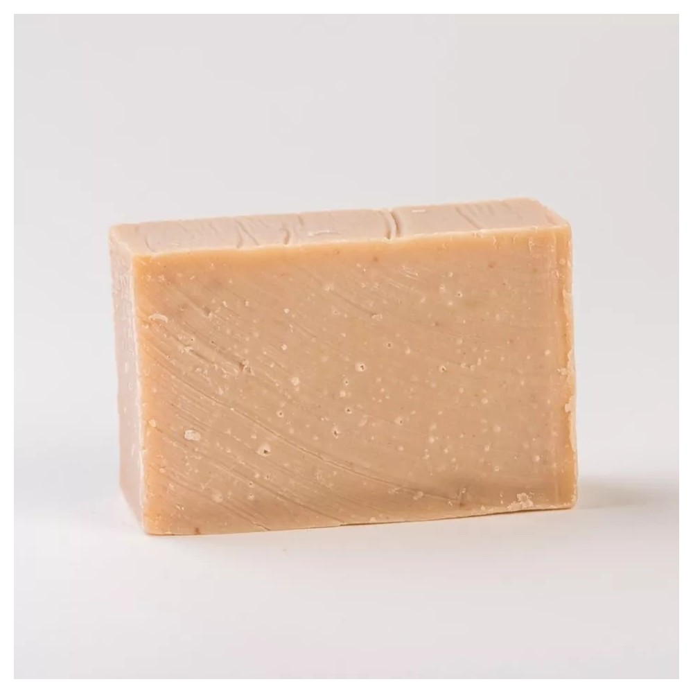 Savon artisanal au karité et amandon de prune